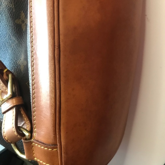 Authentic Louis Vuitton Montsouris MM Backpack - Picture 15 of 16